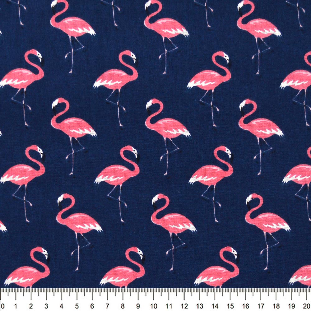 Tecido-Tricoline-Flamingo-Fundo-Azul-Marinho-9634.