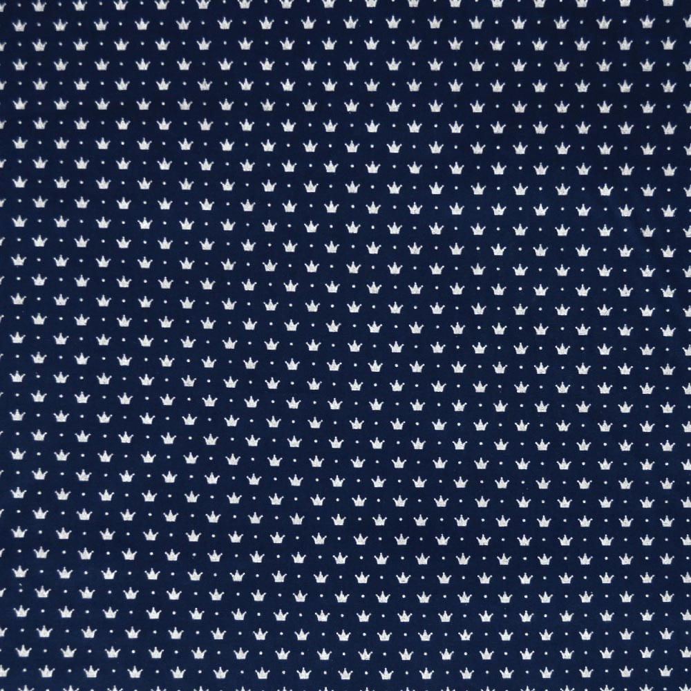 Tecido-tricoline-Coroa-Pequena-Fundo-Azul-Marinho-Della-Aviamentos-9736